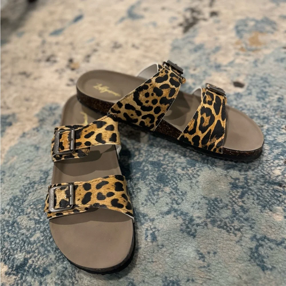 Waterproof Slides ☀️ - Picture 4 of 4